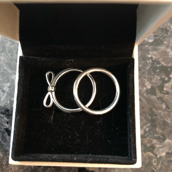 Pandora rings, Size 5, Bow Ring set, Sterling Silver,CZ, Jewelry Box, Lovely - Picture 2 of 12